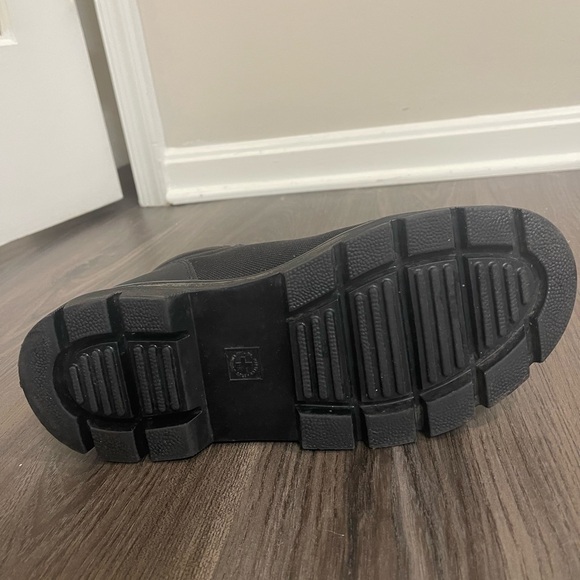 Dr. Martens Combs Poly Casual Boots - Women's Size 9 Like New - Picture 7 of 11